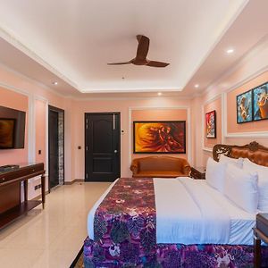 Tea Garden Room